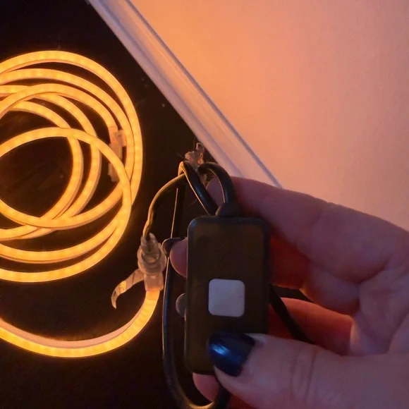 LED colour Rope 16.4’ - Picture 5 of 8